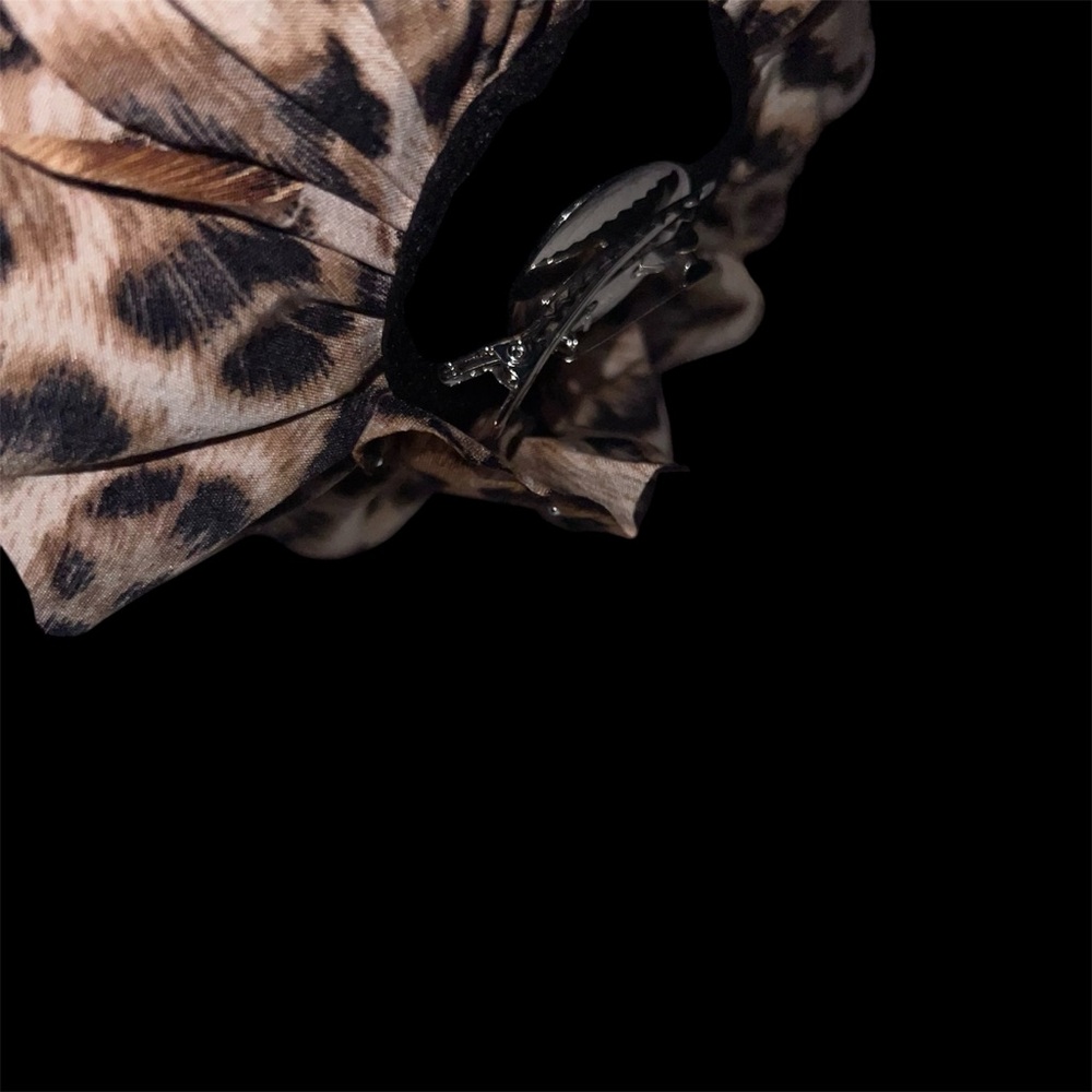 Leopard Print Hair Accessory - Picture 5 of 6